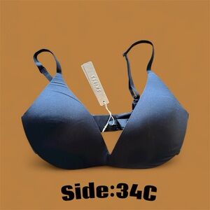 SKIMS Black Triangle Bra NWT.   L2